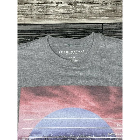 Aeropostale Graphic Print NYC Skyline Mens Tee - Picture 5 of 6